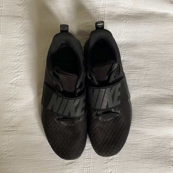 Black Nike TR 9 - Picture 2 of 2